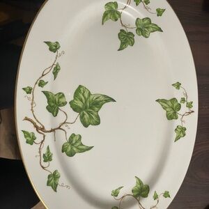 Elegant Green Vine Oval Platter